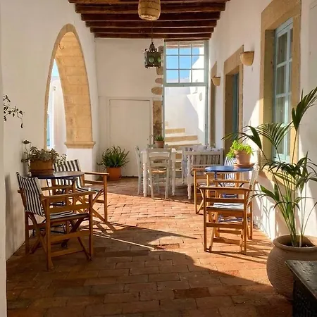 Vakantiehuis Smaragdi Traditional Mansion In Chora *