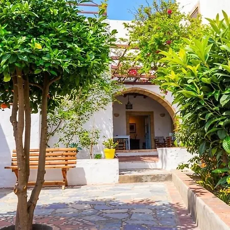Vakantiehuis Smaragdi Traditional Mansion In Chora *