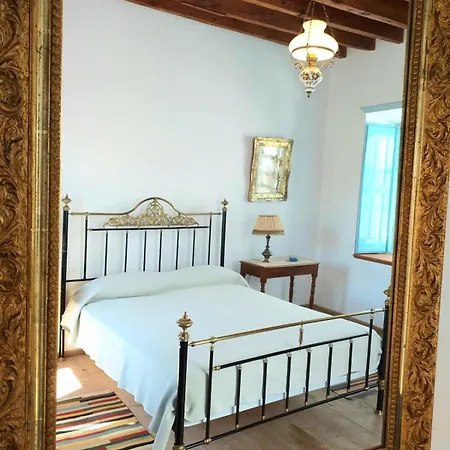 Smaragdi Traditional Mansion In Chora Vakantiehuis Pátmos