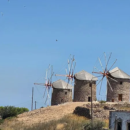 Smaragdi Traditional Mansion In Chora Vakantiehuis